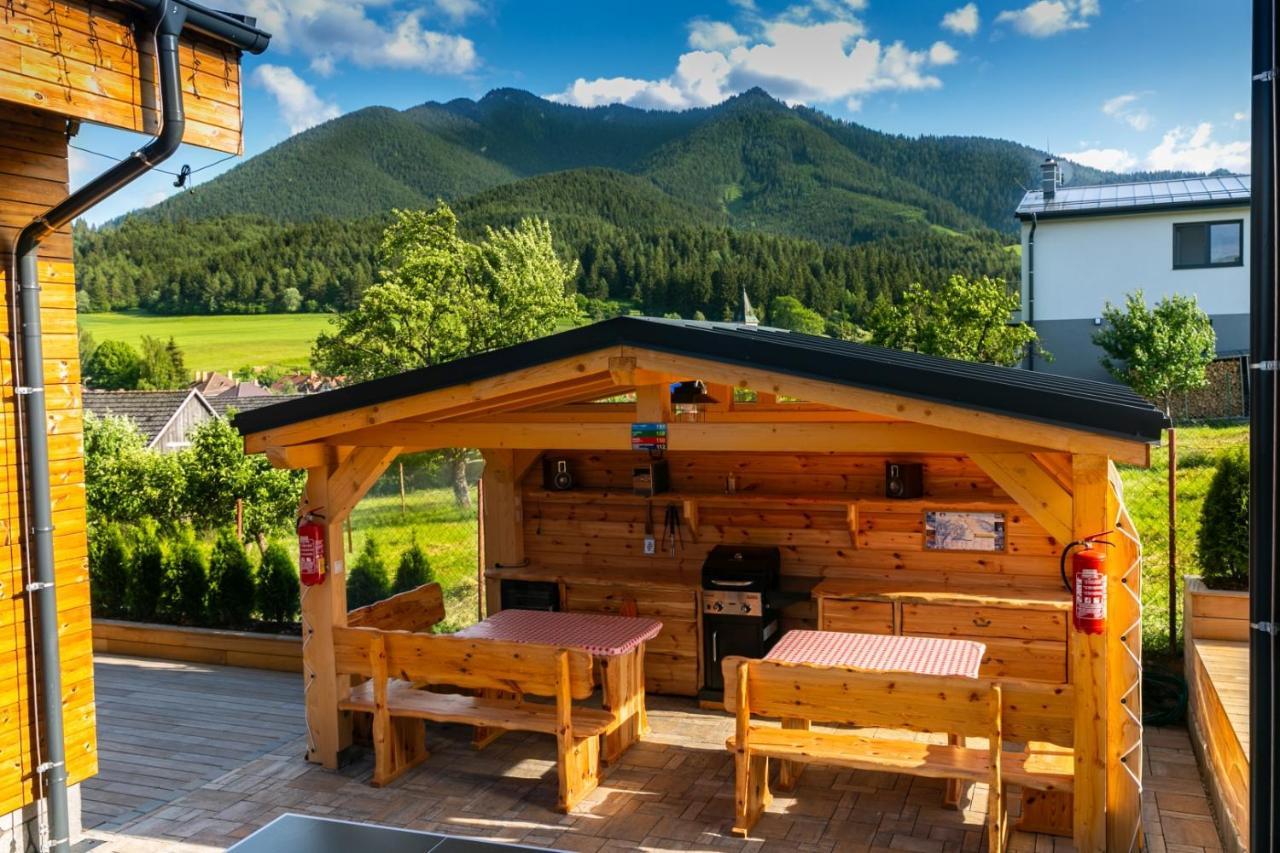 Apartments Pemikas II Liptovský Mikuláš エクステリア 写真